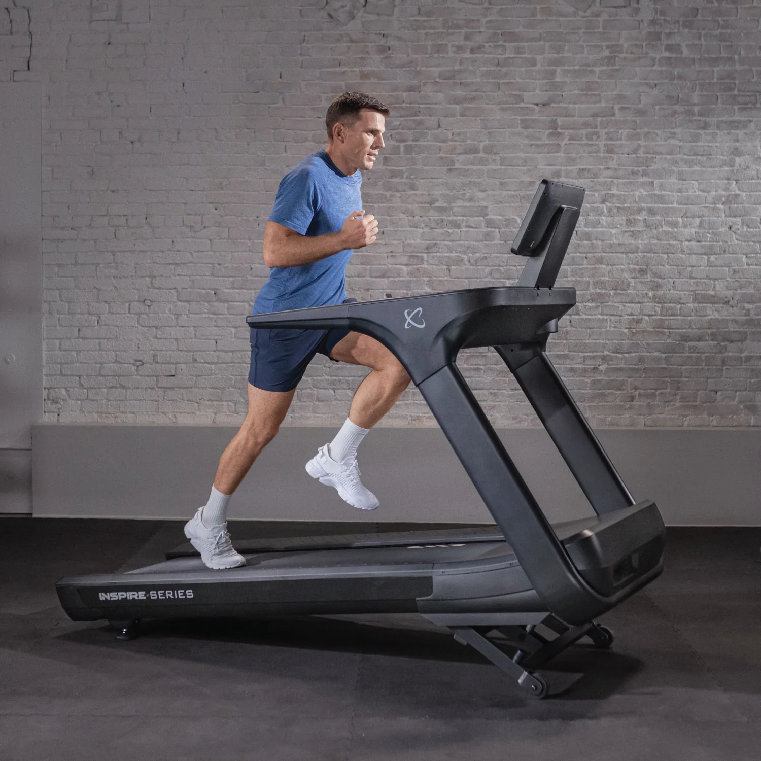 INSPIRE SERIES T7S TREADMILL - Image 7